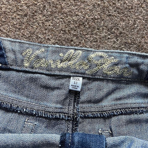 Y2K Vanilla Star Low Rise Micro Jean Denim Shorts Crochet Details Size 13 (34x2) - Picture 4 of 13